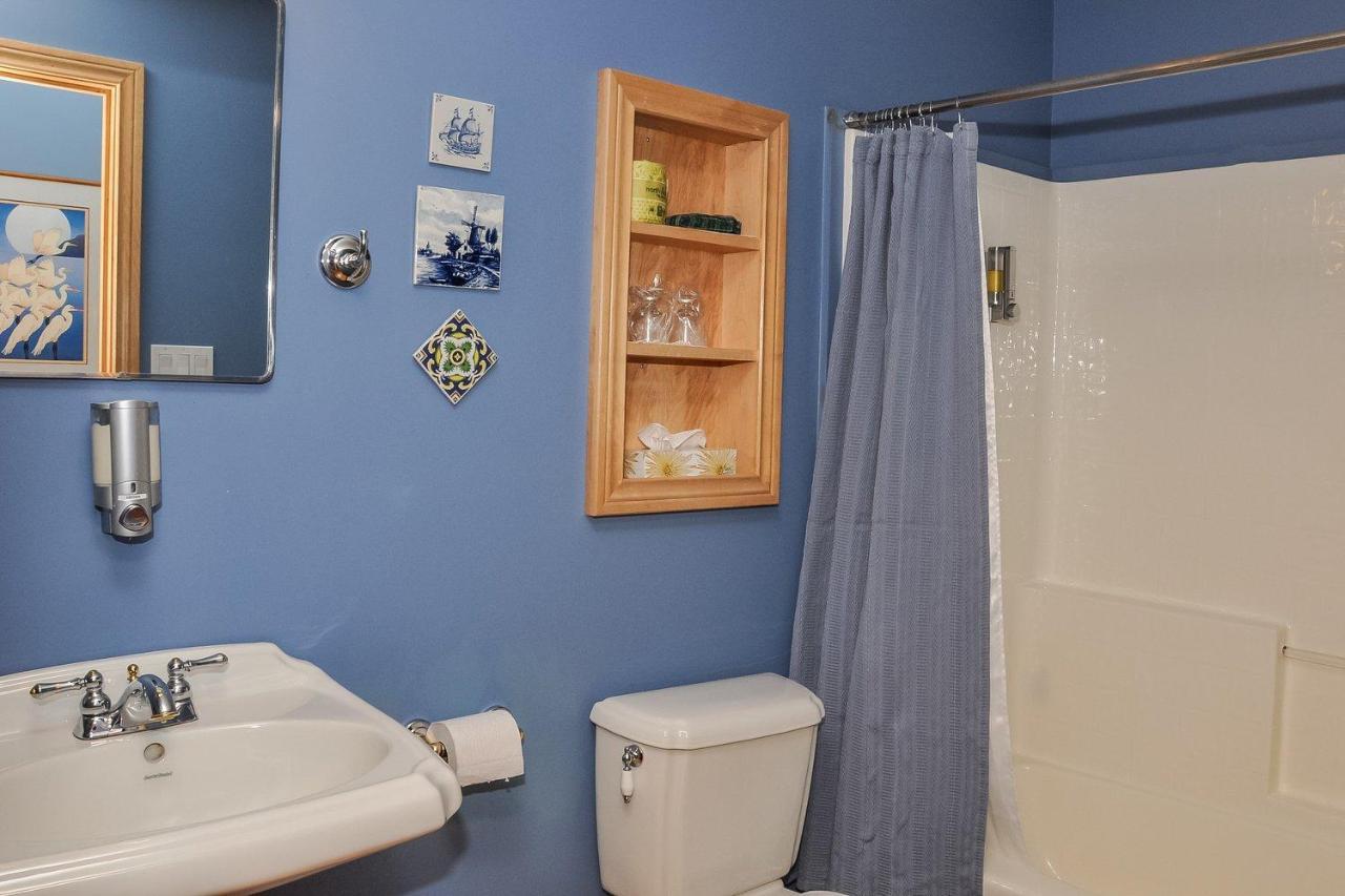 Chanterelle Inn & Cottages Baddeck Inlet Eksteriør bilde