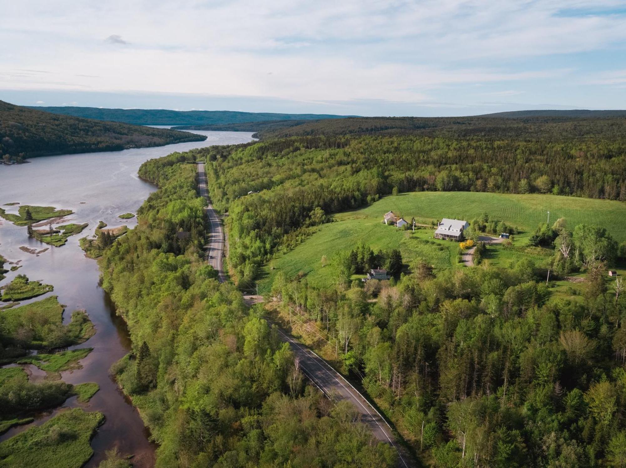 Chanterelle Inn & Cottages Baddeck Inlet Eksteriør bilde