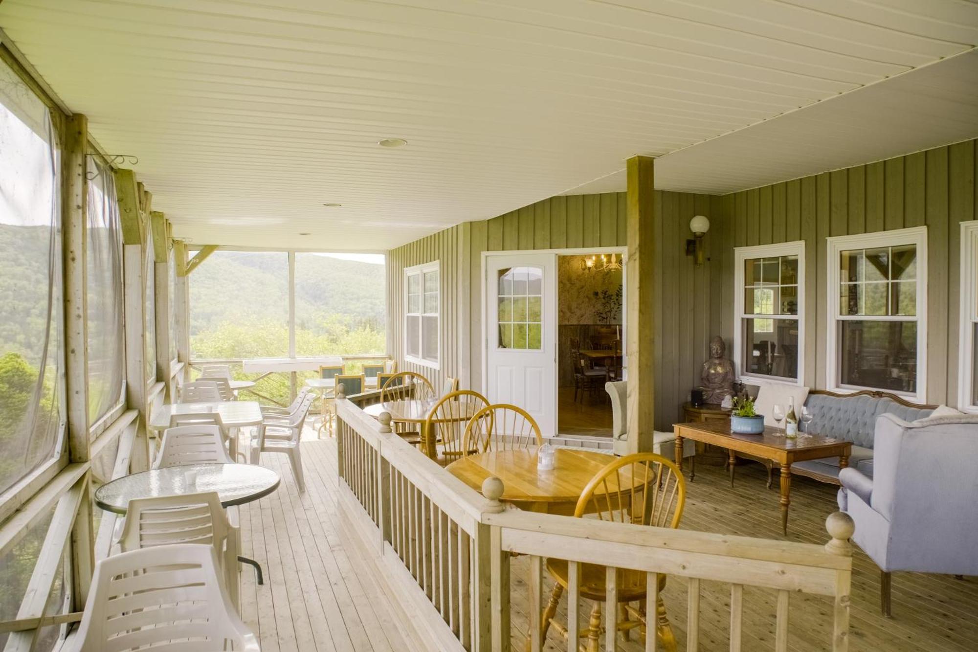 Chanterelle Inn & Cottages Baddeck Inlet Eksteriør bilde