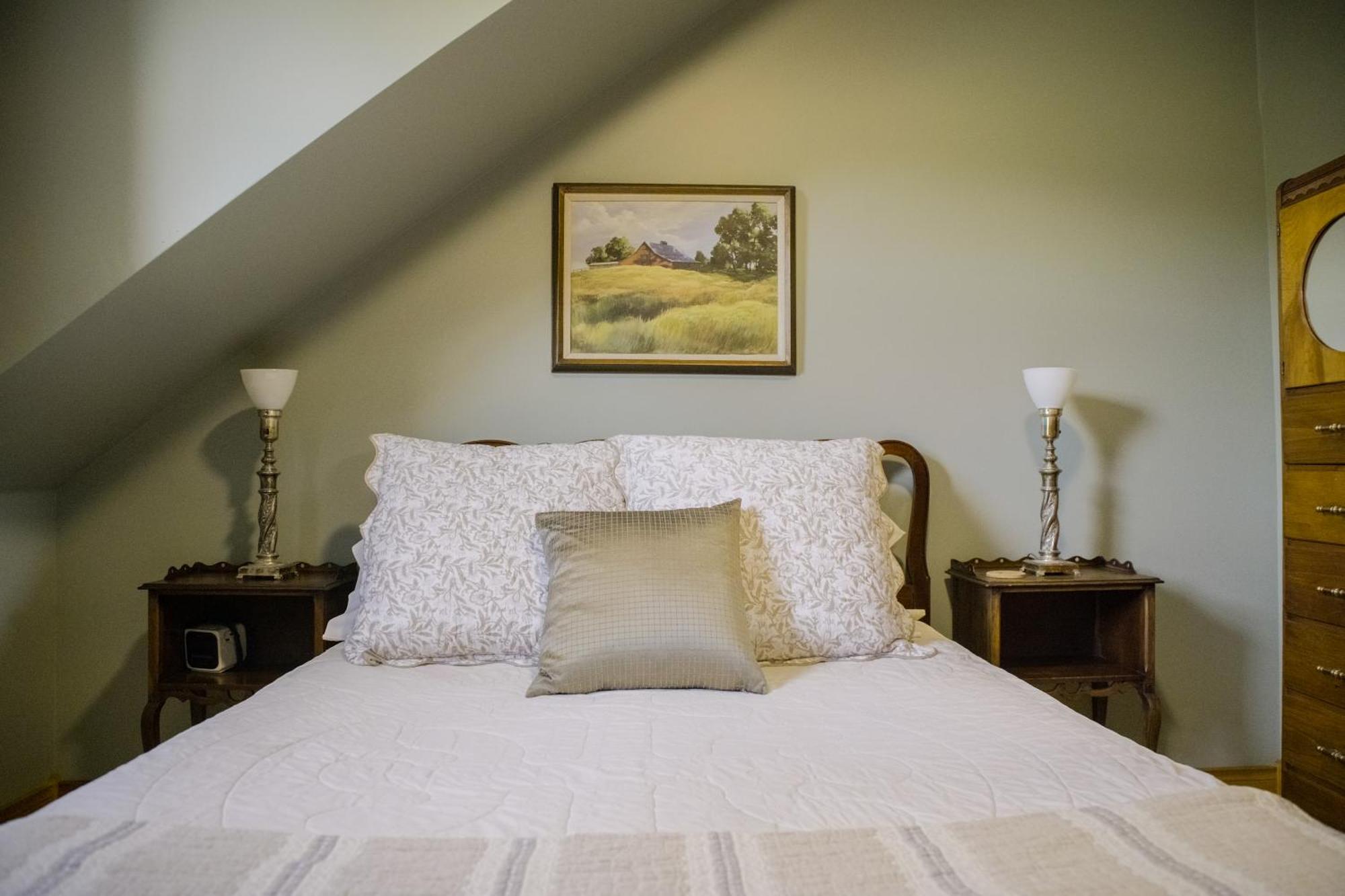 Chanterelle Inn & Cottages Baddeck Inlet Eksteriør bilde